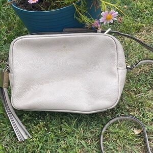 Kate Spade Elegant Gray Leather Crossbody Bag
